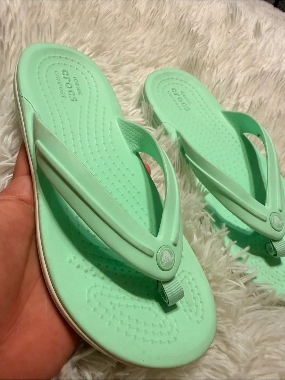 CROCS Mint Green Classic Flip Flops little girls size 1J